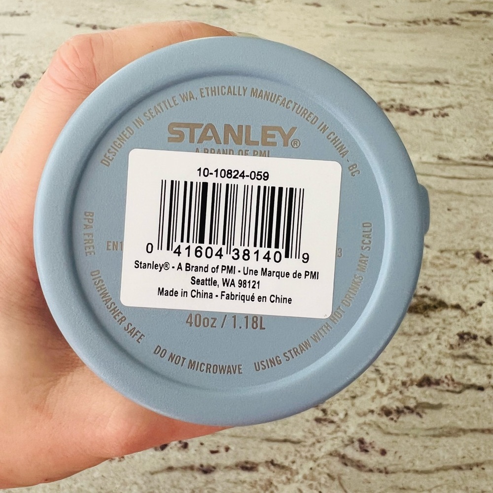 Stanley 40oz CHAMBRAY Quencher flowstate h2.0 tumbler NWT - Picture 6 of 8